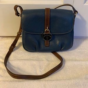 Dooney & Bourke cross body purse